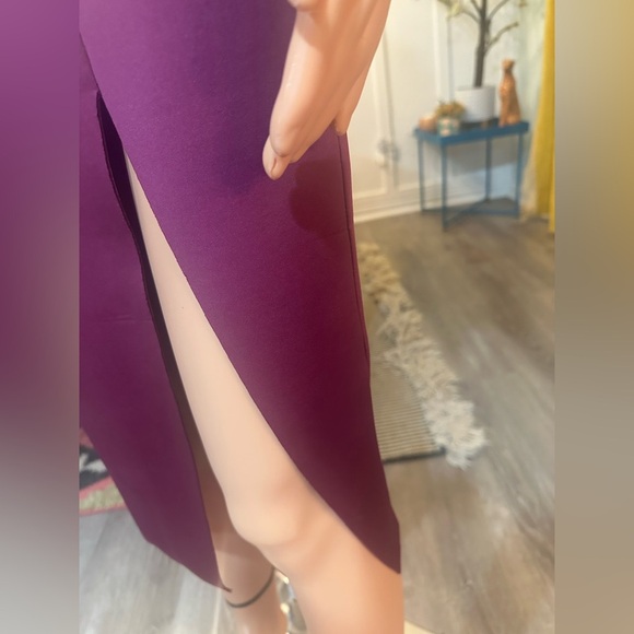 ASOS Purple/Maroon Unique Edgy Cut Out Dress Sz 4 - NWT - Picture 6 of 16